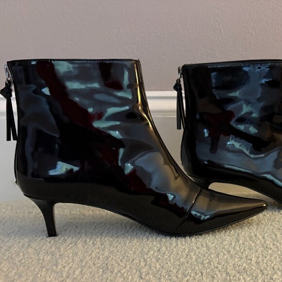 Saks Fifth Avenue Dina Kitten Heels - Picture 1 of 6